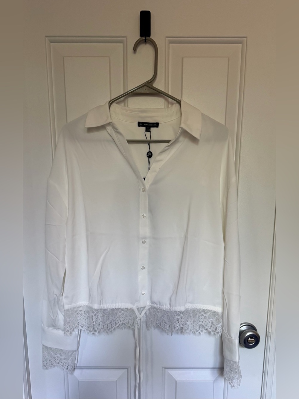 Adrianna Papell Ivory Lace Hem Button Down Blouse NWT M